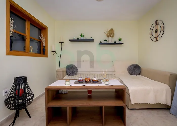 Dikella 3 Bdr Summer House *